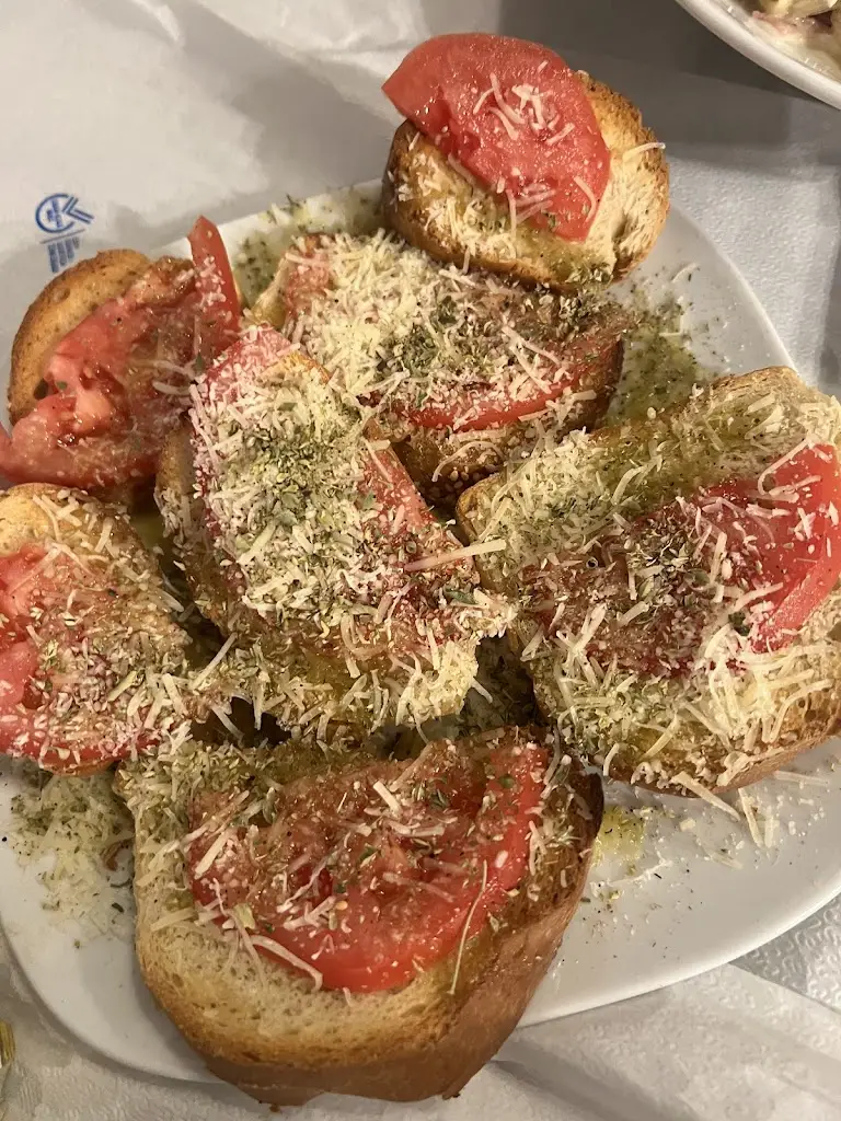 Arapis Restaurant_Kyprínos_slider_image_3