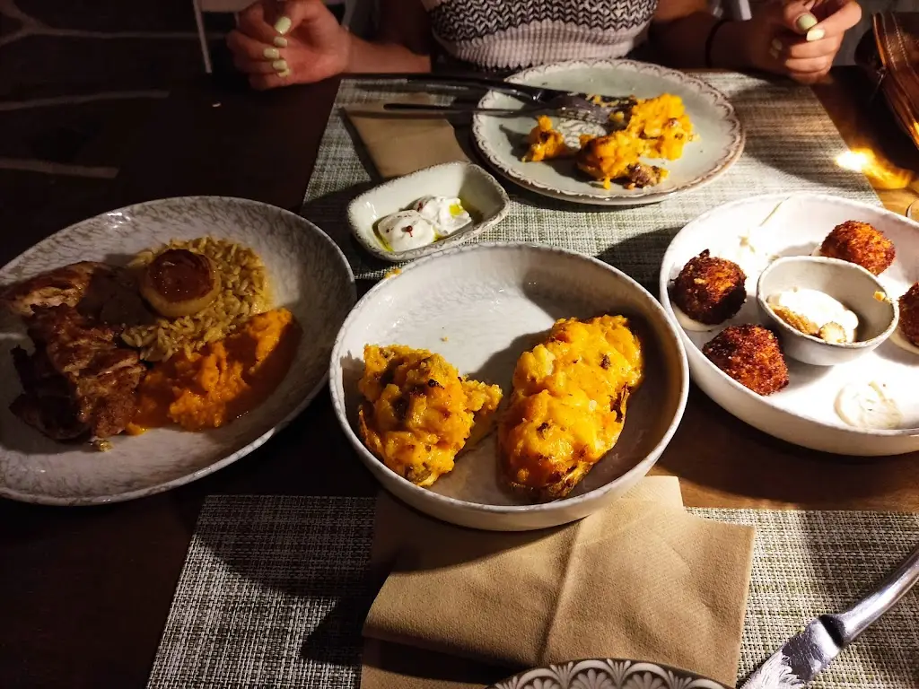 Menü_Aella Restaurant_Kyprínos_Bild_9