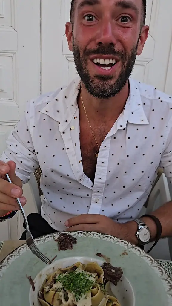 Aella Restaurant_Kyprínos_slider_image_2