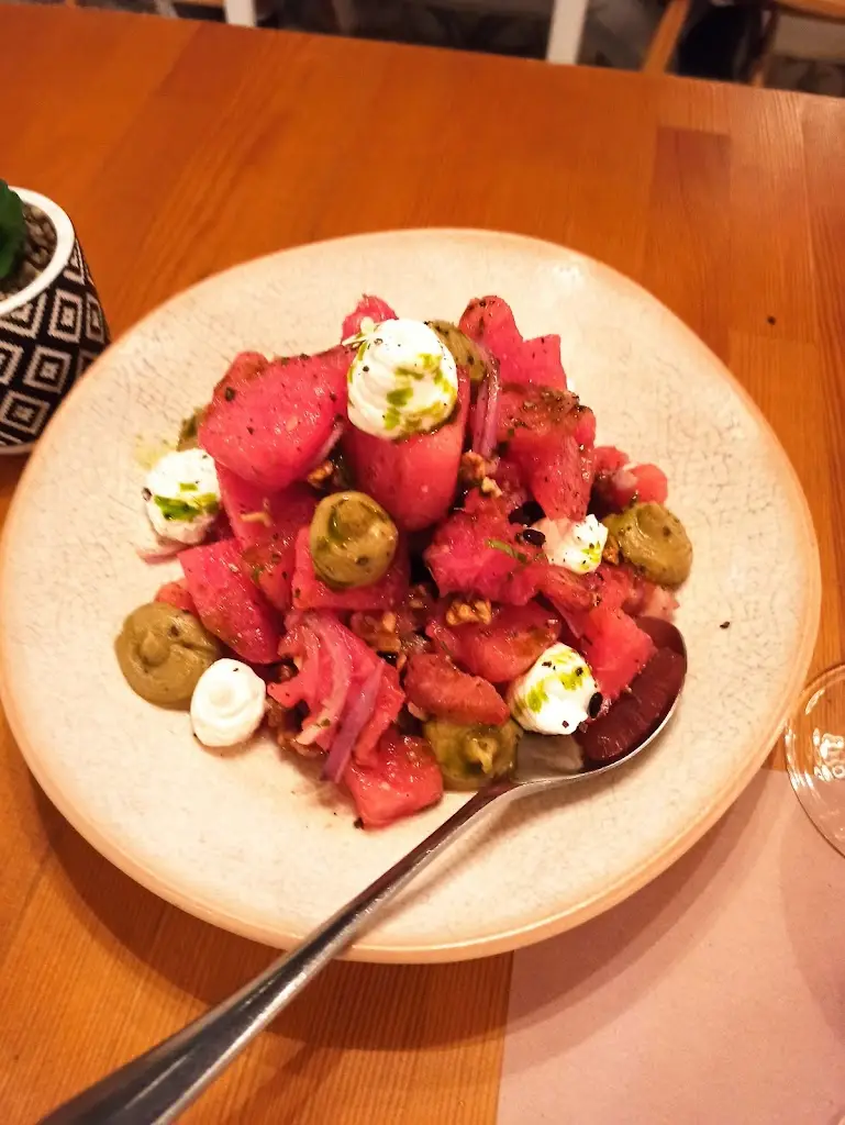 Λευτέρης Μητρόπουλος_ΓΙΑΓΙΑ ΚΟΥΚΟΥ Kythnos_Kyprínos_Bewertung