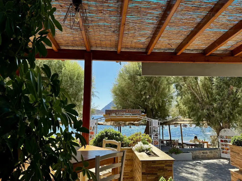 To Kyma_Kyprínos_slider_image_2