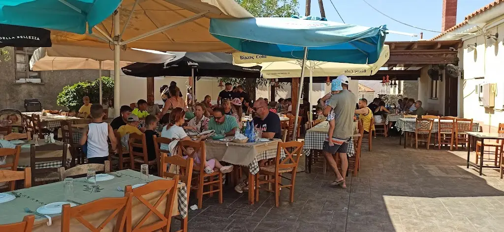 Taverna Man-Tella_Lemnos_slider_image_3