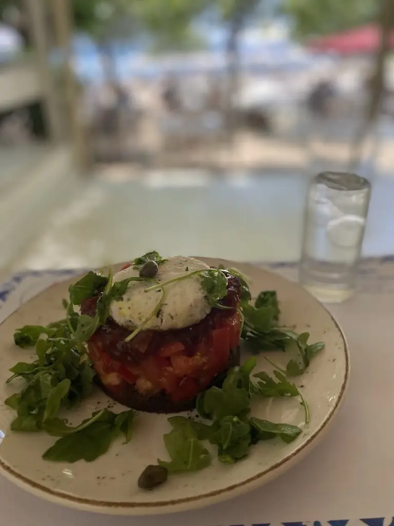 Manos_Lemnos_slider_image_3