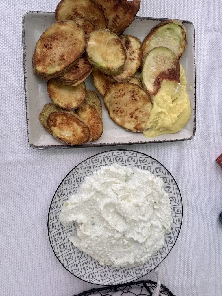 Zümer Pabuçcu_Restaurant Dionisos_Limenária_Bewertung