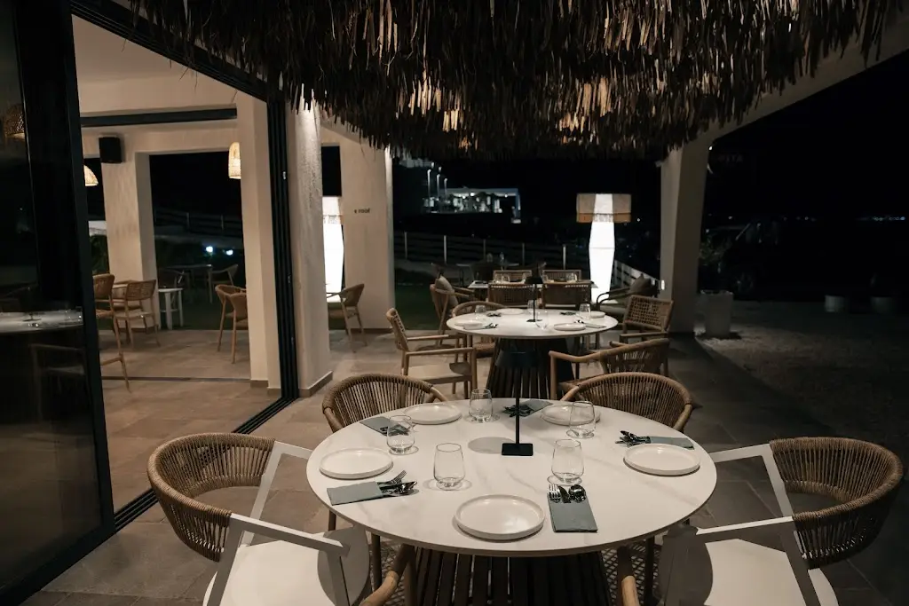 Vanilla Restobar - Roof Restaurant in Limenária