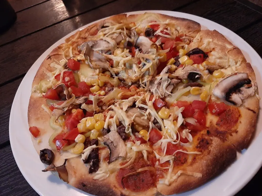 Menü_Pizza Amici_Limenária_Bild_7