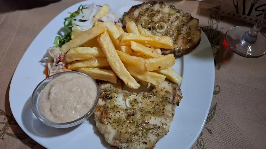 Menü_NISOS Greek cuisine_Limenária_Bild_8