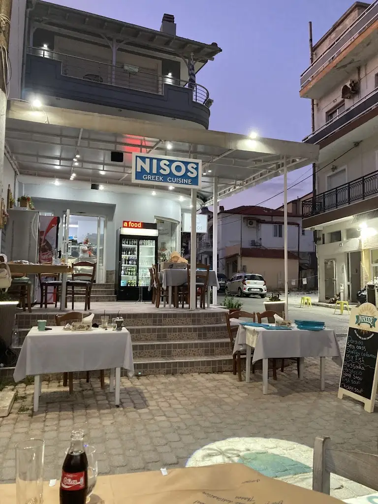 NISOS Greek cuisine_Limenária_slider_image_1