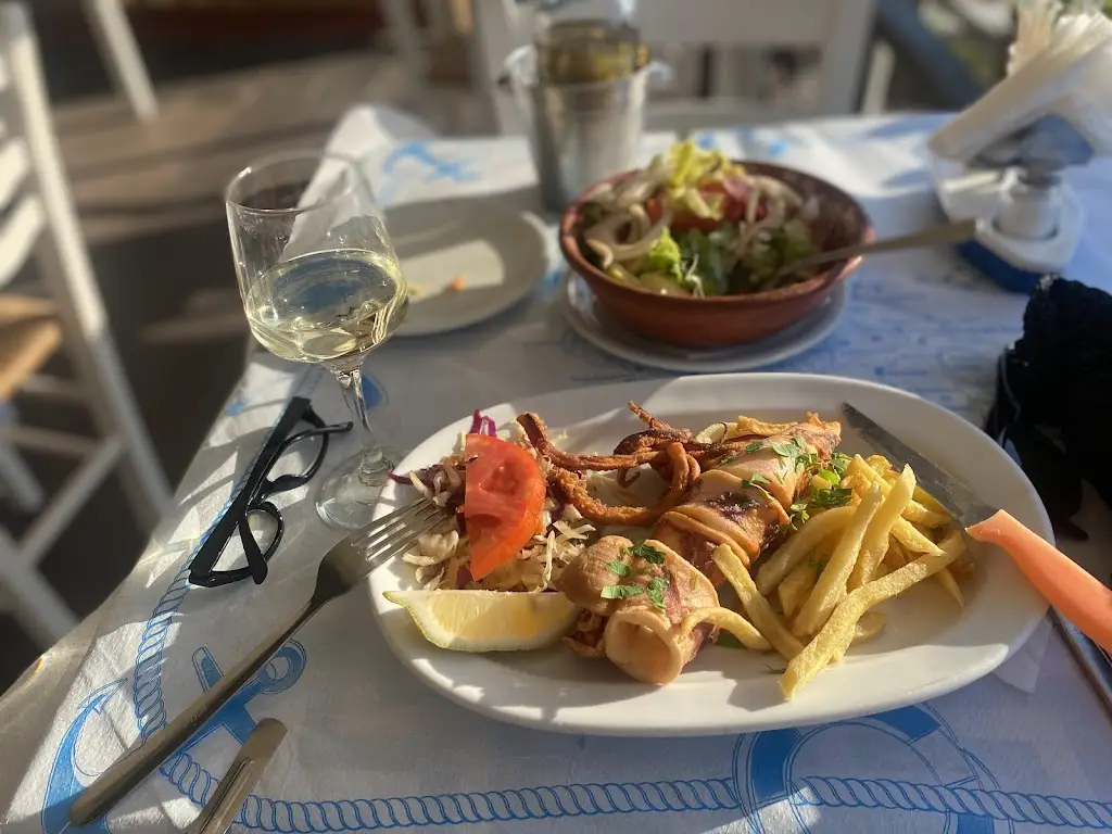 nesrin dahaoğlu_THALASSA / The sea RESTAURANT_Lesbos_avis