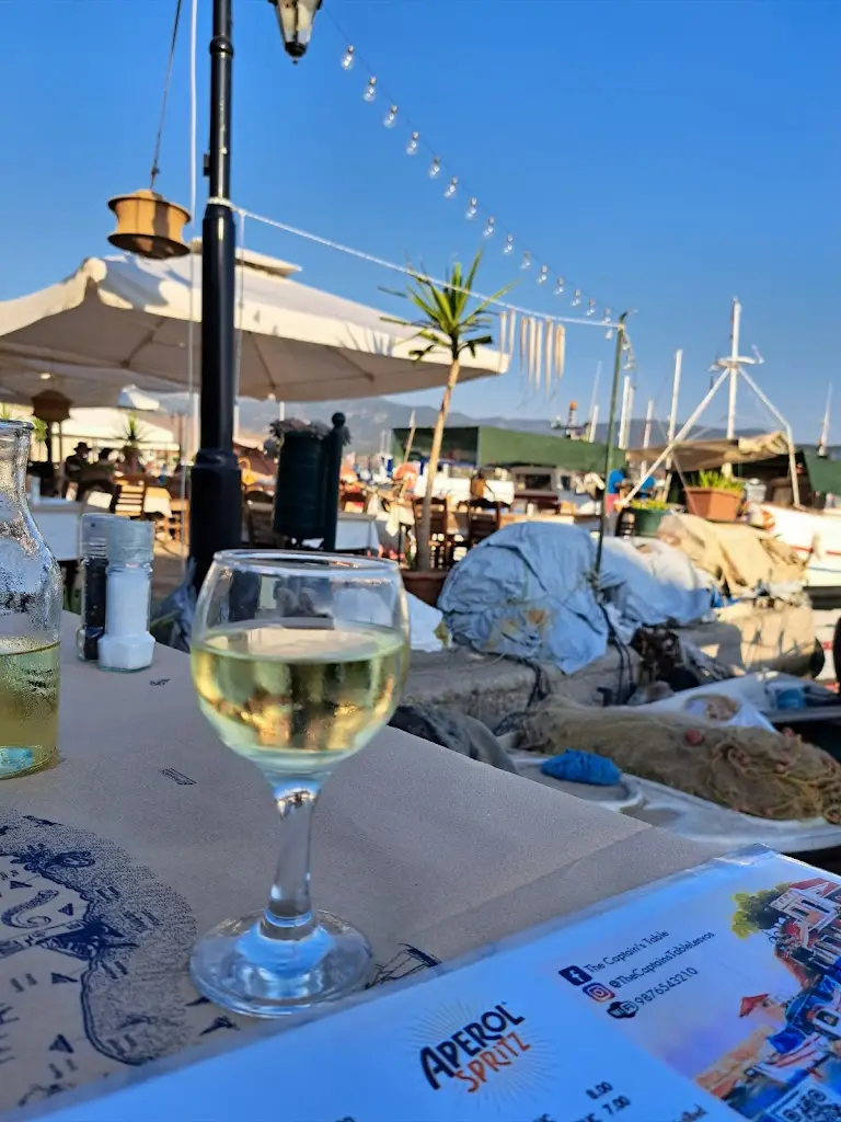 P S_The Captain's Table_Lesbos_review