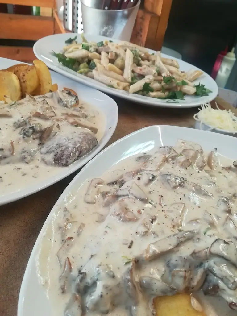 Oliva restaurant_Lesbos_slider_image_3