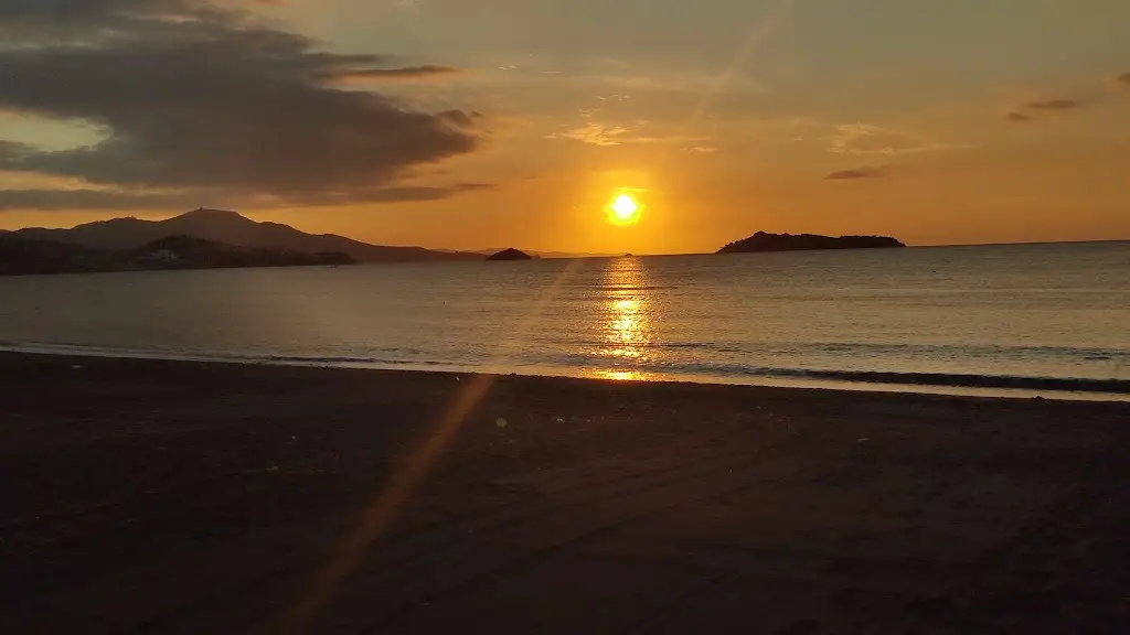 REEF_Lesbos_slider_image_2