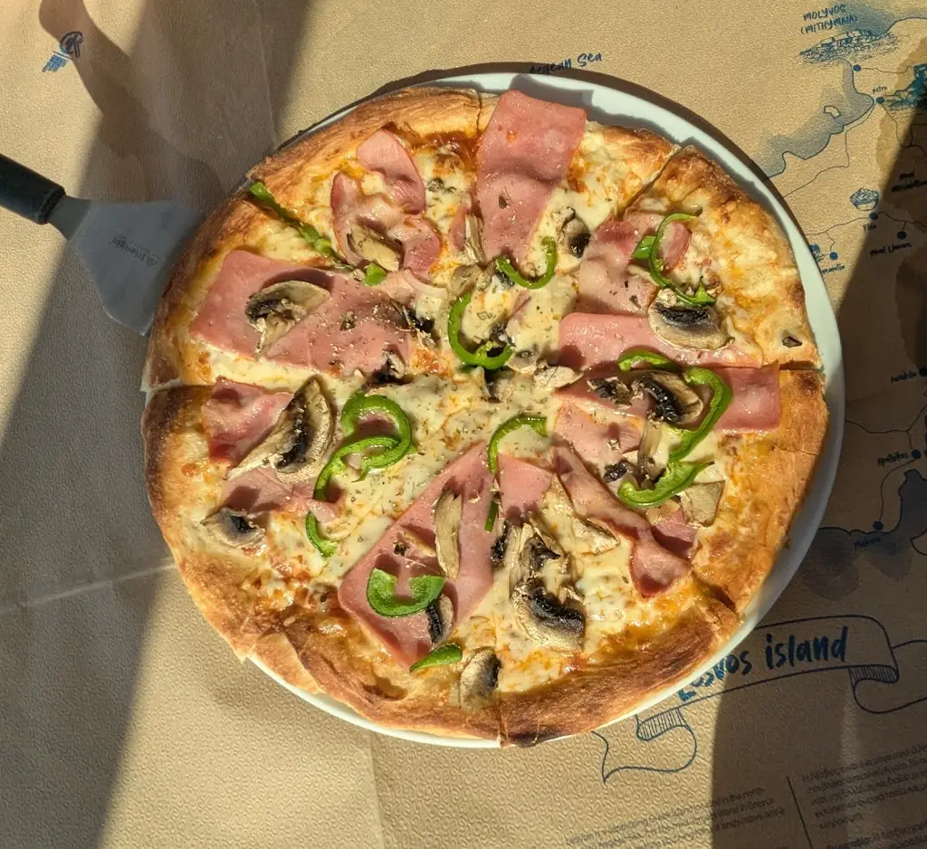 REEF_Lesbos_slider_image_3