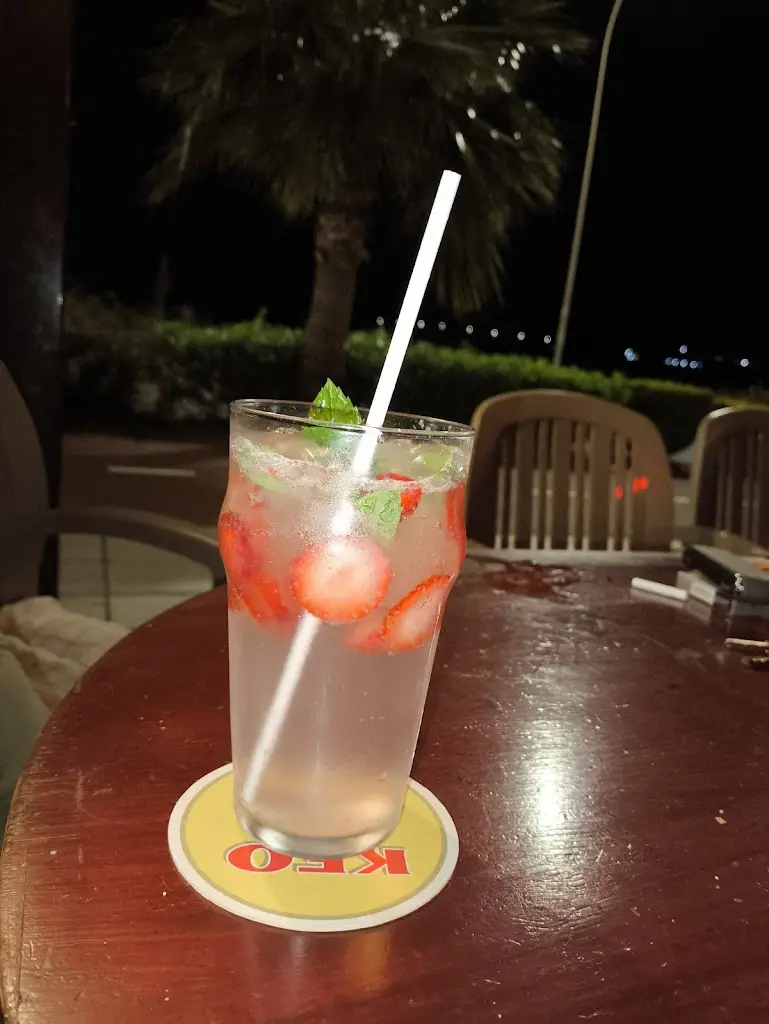 ismail alacaoğlu_Kafeneion O Ermis_Lesbos_recensione