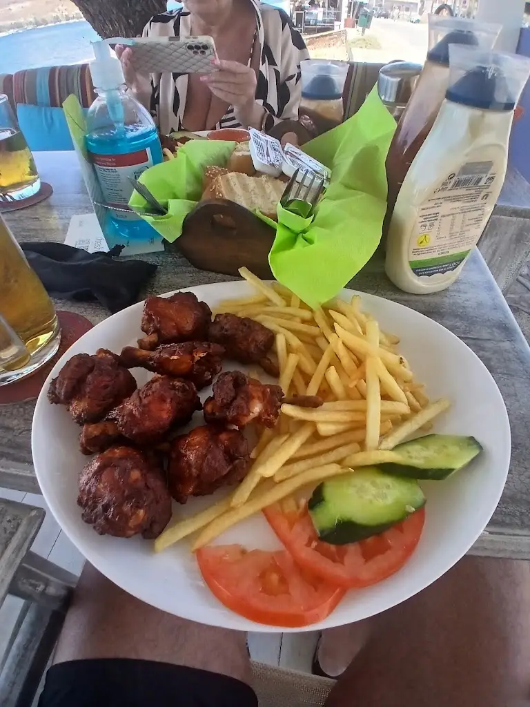 Alan Burns_Eden_Lesbos_Bewertung