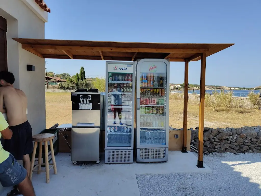 Στυλιανός Παπαδάκης_ISALOS Beach Bar Restaurant_Lesbos_review