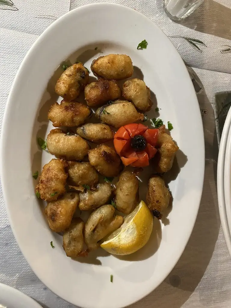 Hülya Kurt_Le Grand Bleu_Lesbos_Bewertung