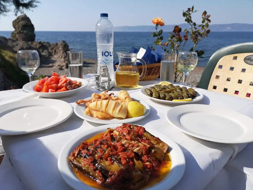 Golden Beach Restaurant_Lesbos_slider_image_3