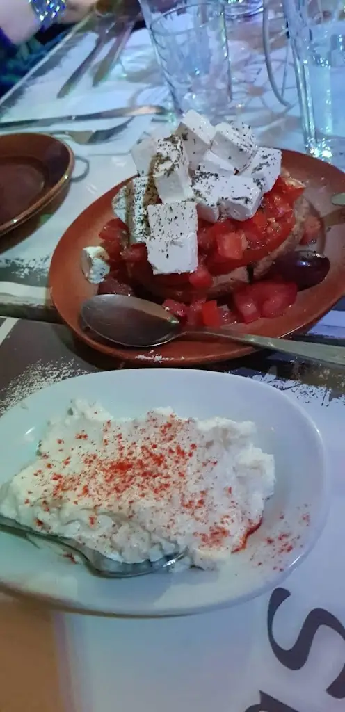 Menü_BINELIKIAS_Ilioúpoli_Bild_4