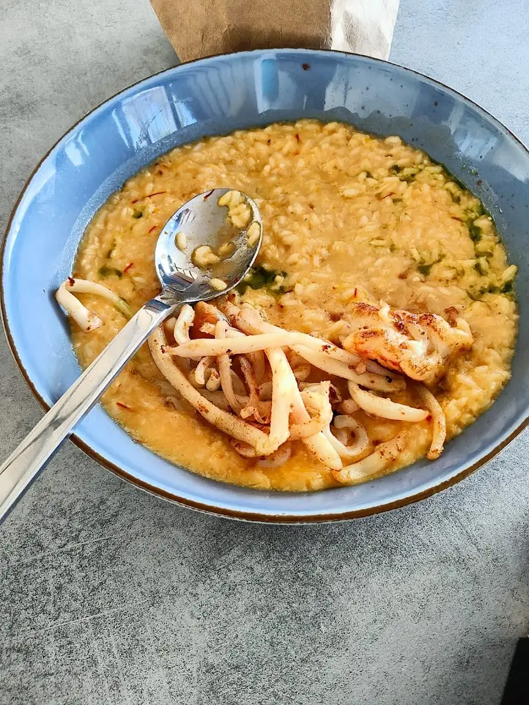 Chloe A_Efthalou restaurant_Lesbos_avis