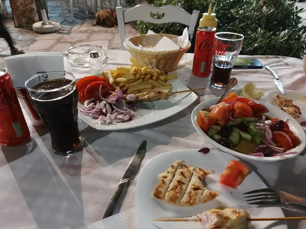 Menü_Traditional Gyros Plateia_Néa Iraklítsa_Bild_6