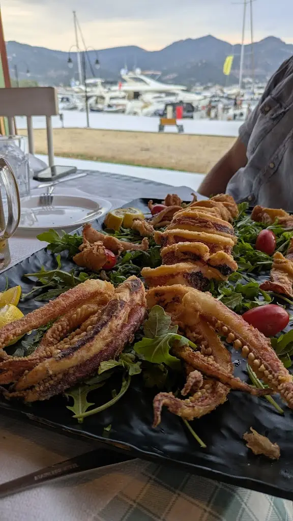 Maria Dimcheva_Στου Κυρ' Μιχάλη_Néa Iraklítsa_Bewertung