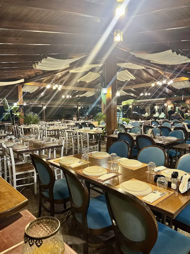 Astakos Taverna Restaurant in Néa Iraklítsa
