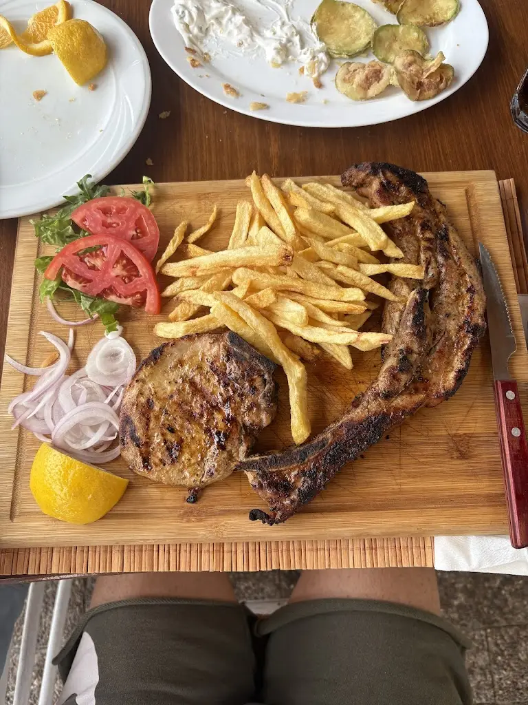 Astakos Taverna_Néa Iraklítsa_slider_image_2