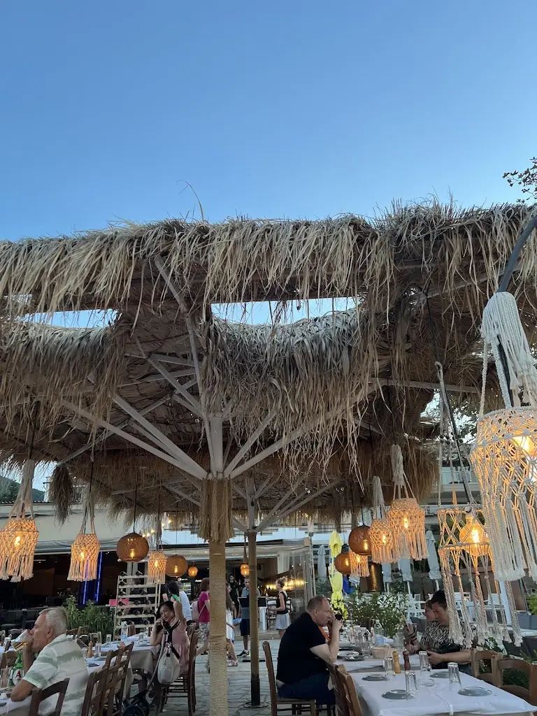 Boyan Salutski_Αλάτι & Ρίγανη_Néa Iraklítsa_review