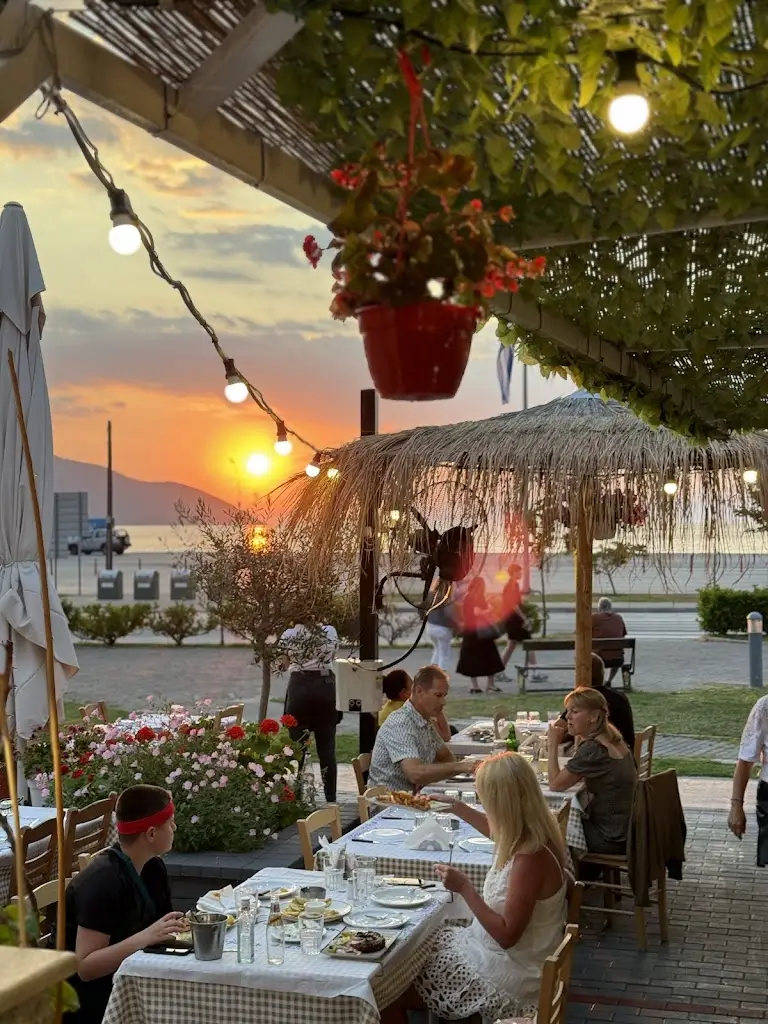 Karas restaurant Restaurant in Néa Karyá