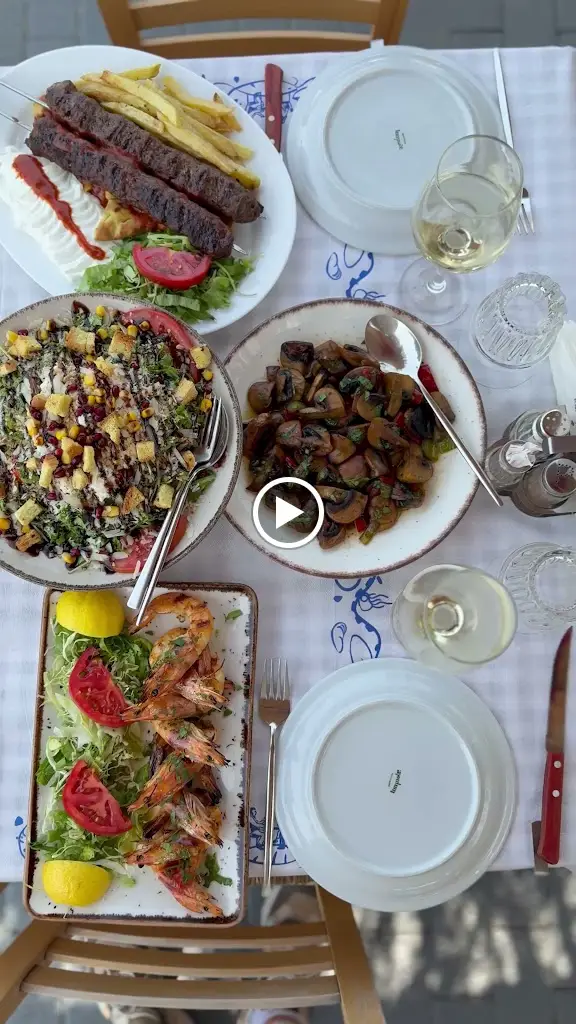 Karas restaurant_Néa Karyá_slider_image_2