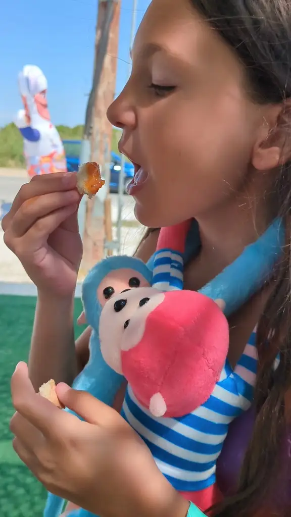 Paul Ivanov Official_Agricultural fishing cooperative Keramoti_Néa Karyá_reseña