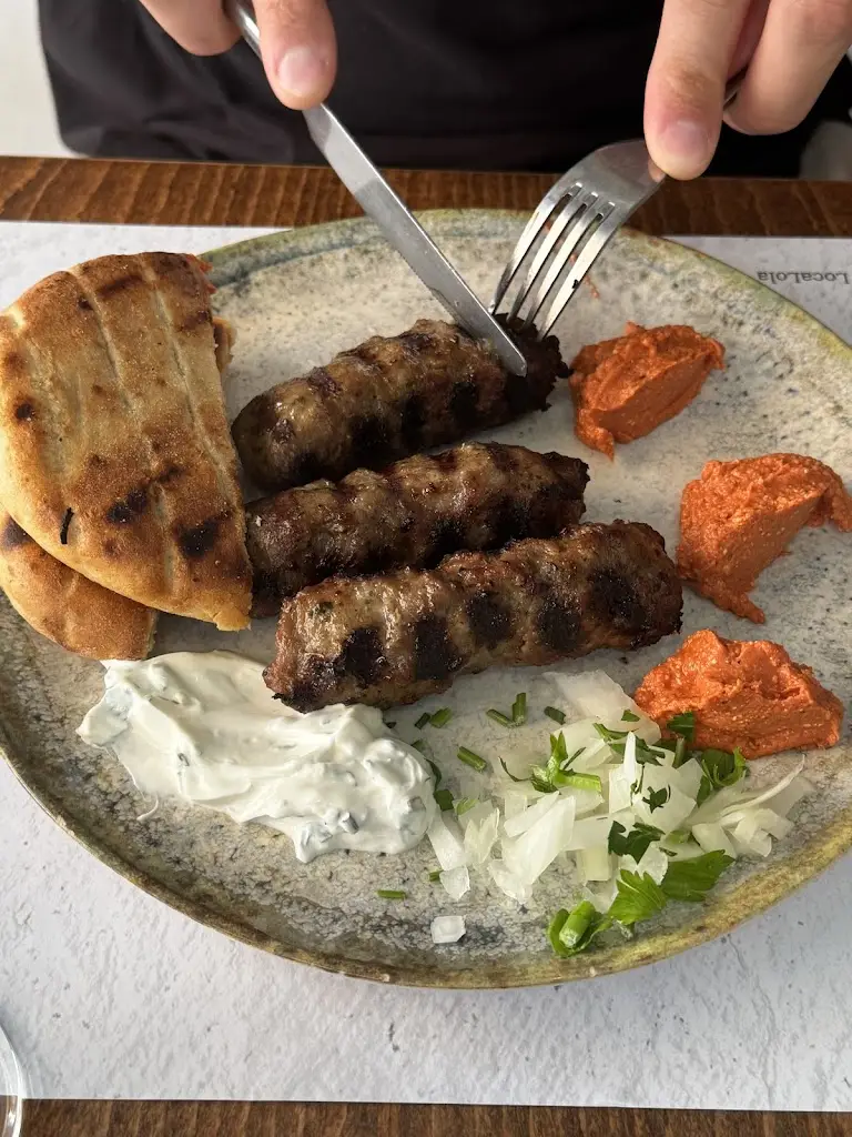 Irina Vahrova_Lola_Irákleio_Bewertung