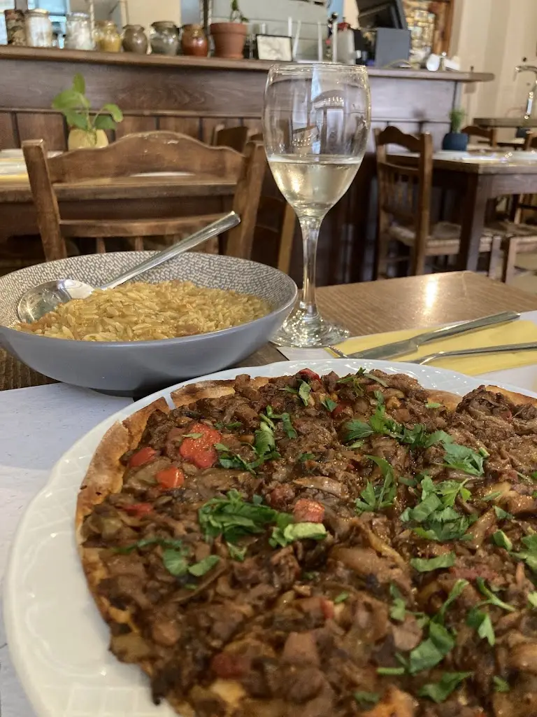 Yi-shih Lee_Lola_Irákleio_Bewertung