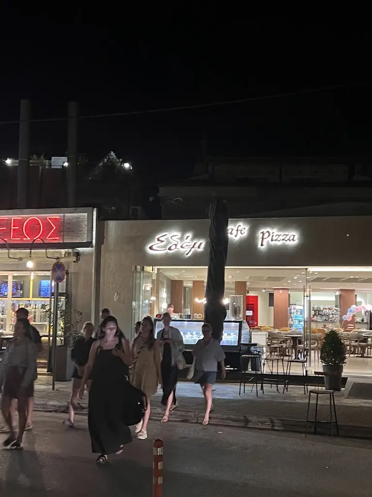 Luiza_Edem Cafe Pizza_Néa Péramos_Bewertung