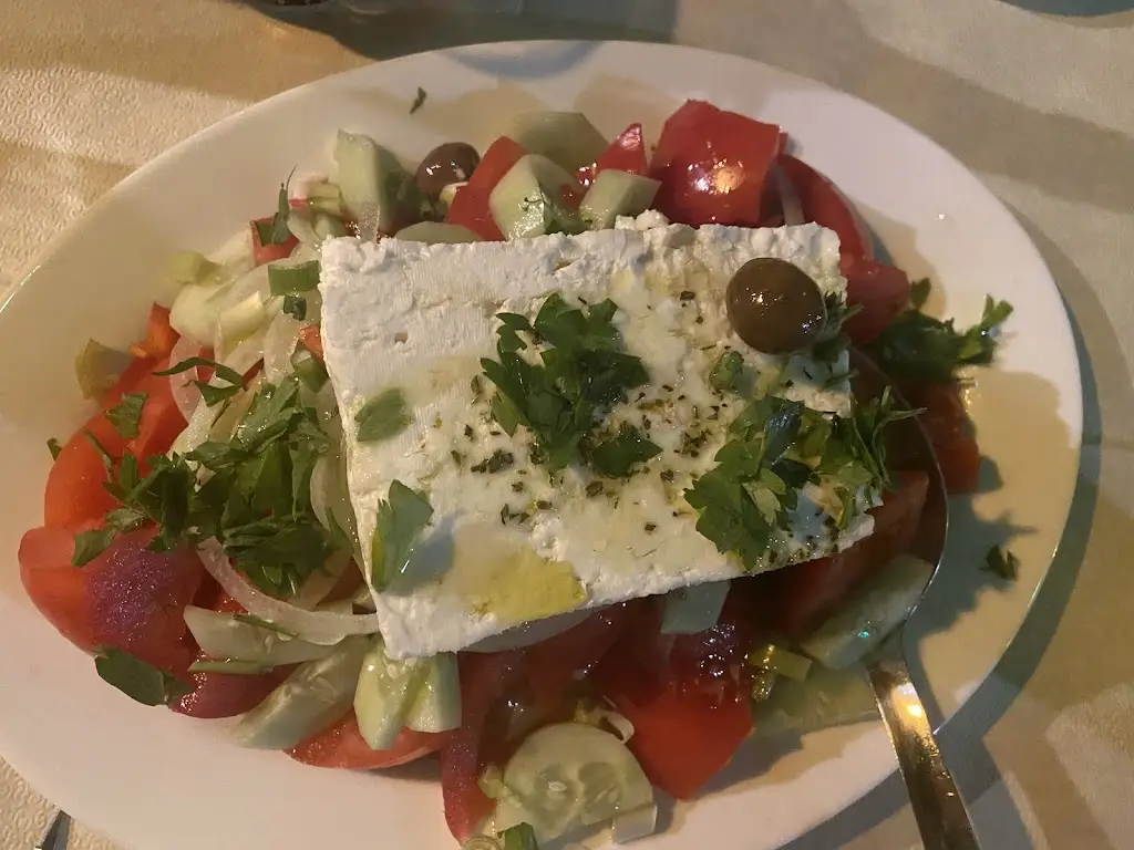 mehmet grammeşin_ΚΕΜΟΤΙΟΣ Καφέ Ουζερί_Néa Výssa_Bewertung