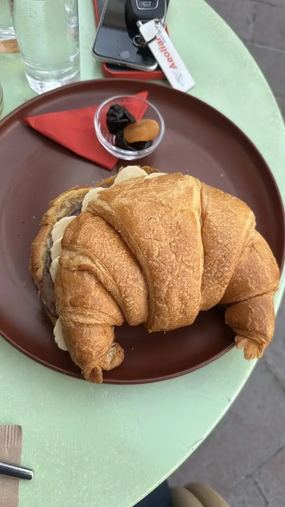 Enis Cebeci_Mousiko Kafeneio_Mytilene_Bewertung