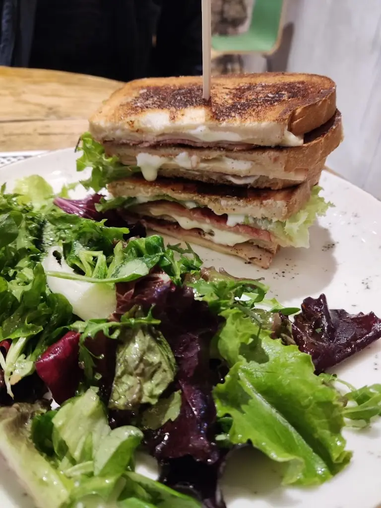 Menu_Alley dog_Mytilene_image_6