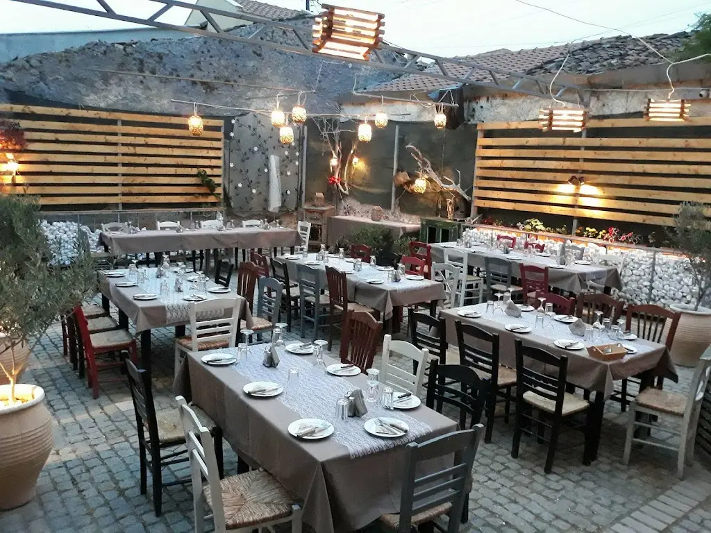 Παράταιρον / Paratairon_Mytilene_slider_image_1