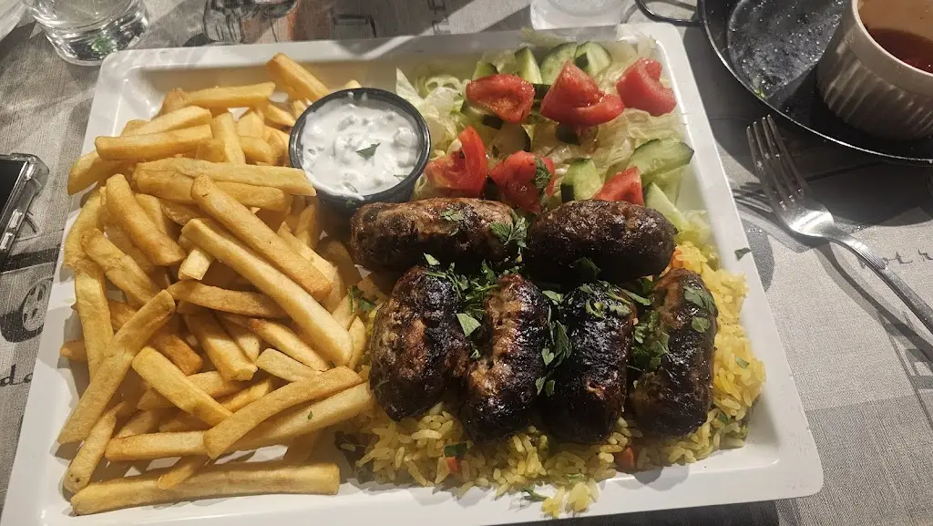 Yianni's Place_Mytilene_slider_image_2