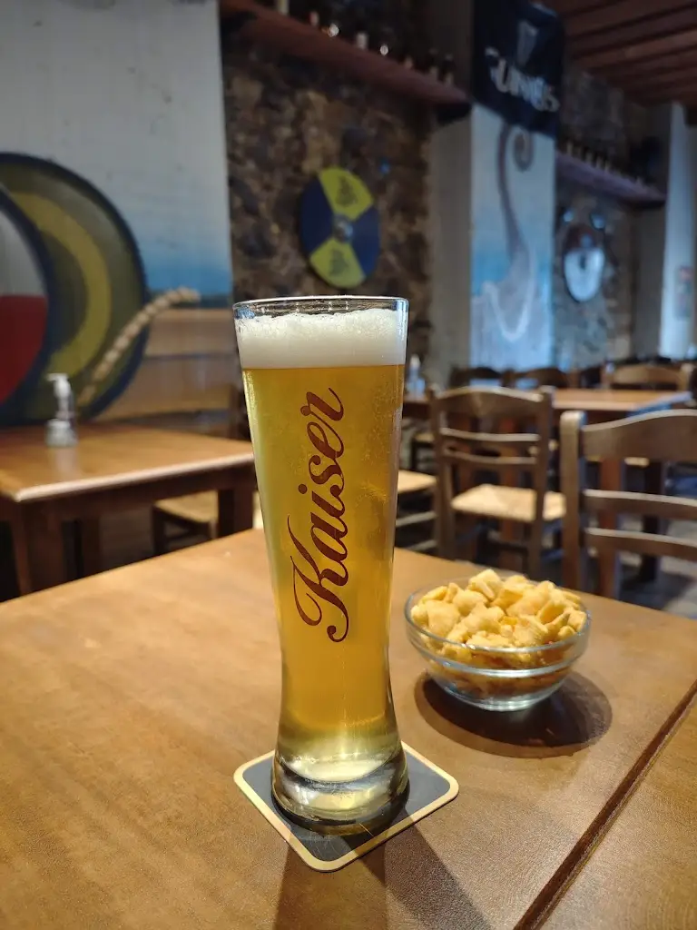 Łukasz Konieczny_Valhalla_Mytilene_reseña