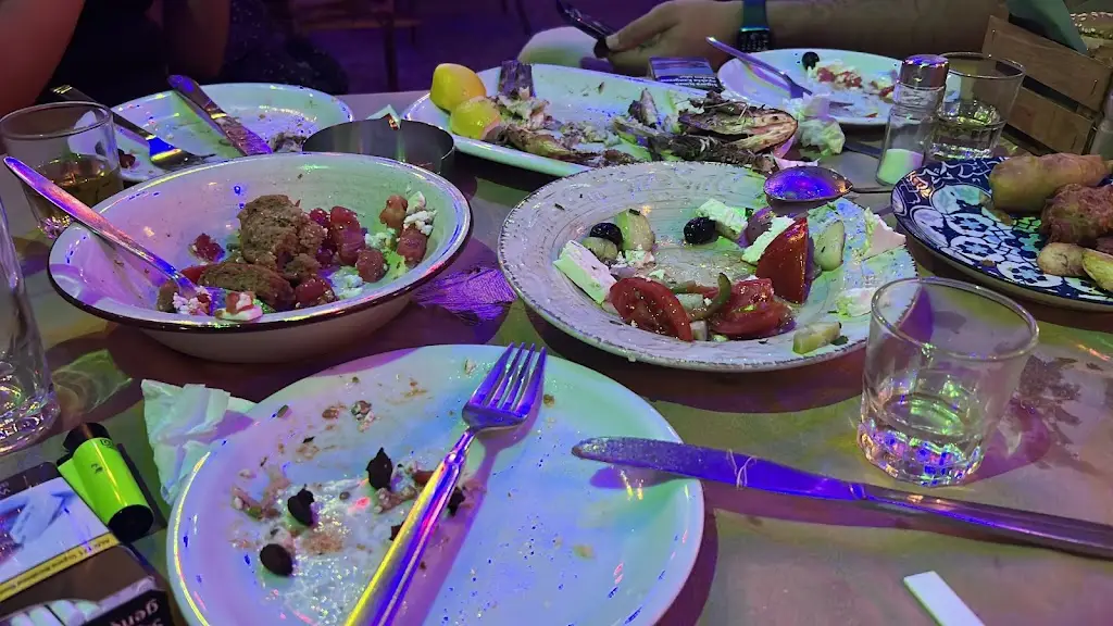 seçil Alaca_Δίαυλος Μεζεδοπωλείο - Diavlos Traditional Tavern_Mytilene_Bewertung