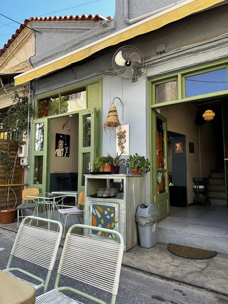 loksa bistro bar Restaurant in Mytilene