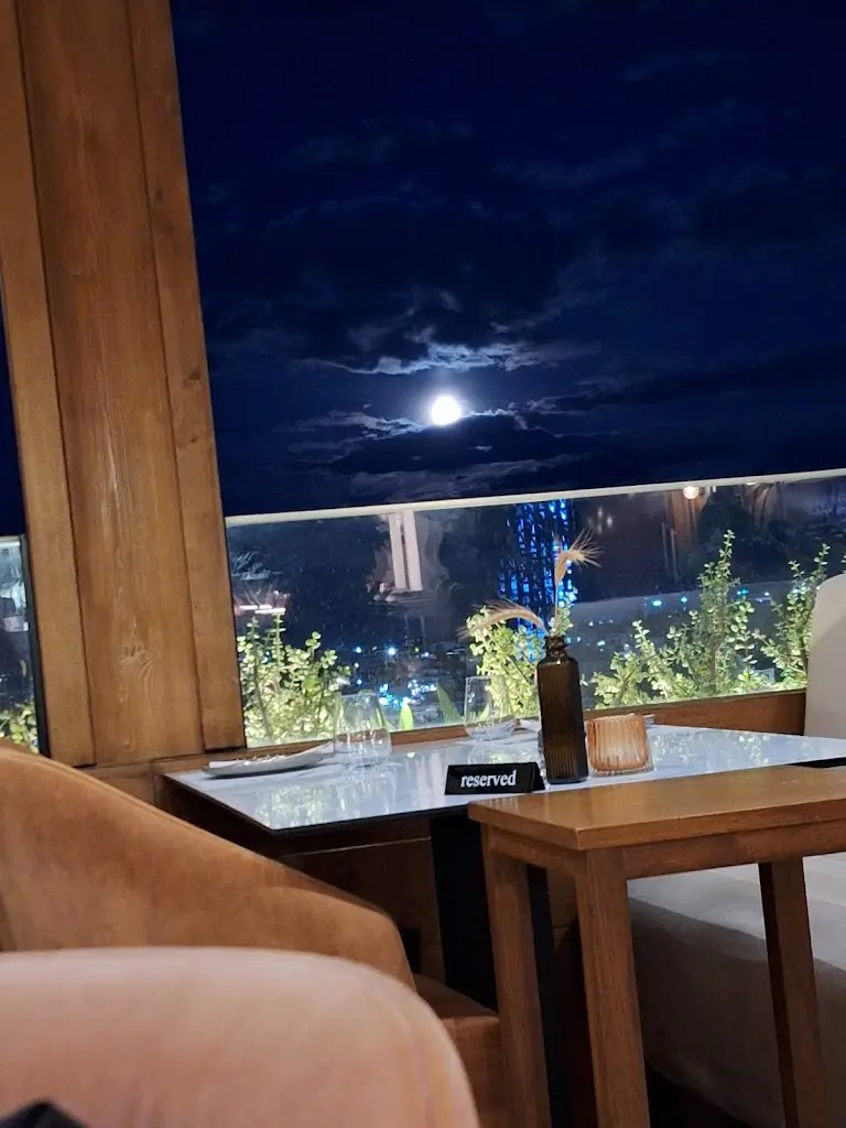 Ruth Edwards_Pemptos Ntoré The Foodbar_Irákleio_review