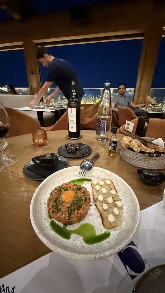 Bradley Cronenwett_Pemptos Ntoré The Foodbar_Irákleio_review