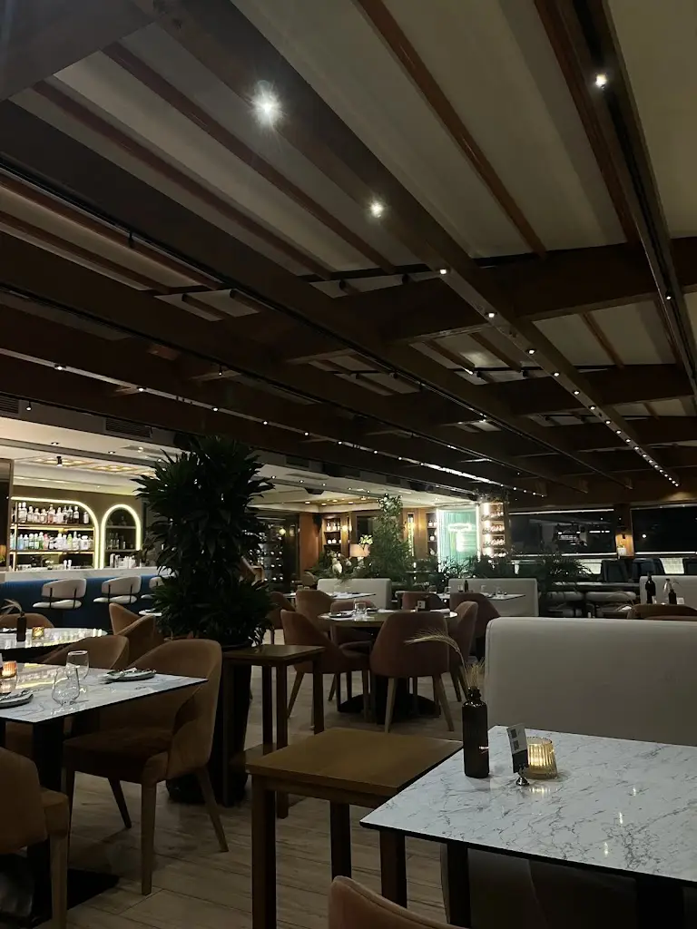 Pemptos Ntoré The Foodbar_Irákleio_slider_image_3