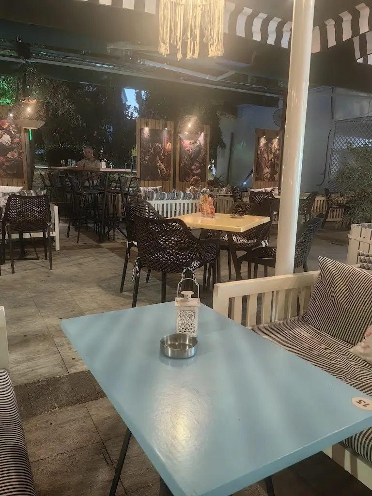 Noodle house_Mytilene_slider_image_2