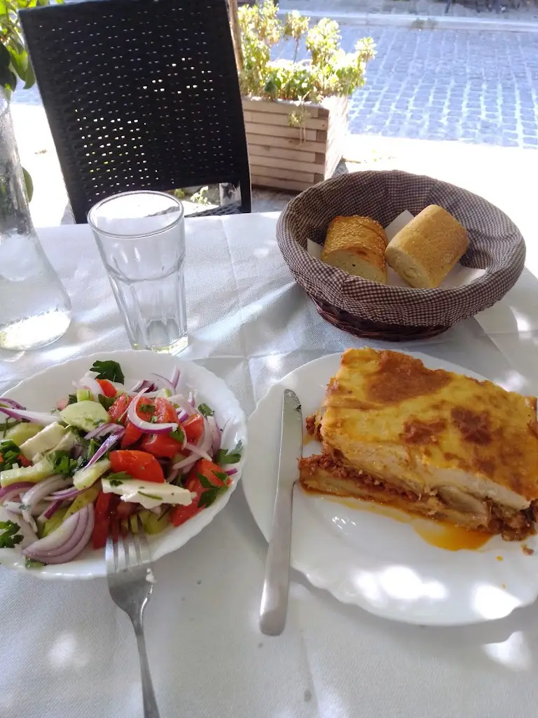 Menü_Η ΚΟΥΖΙΝΑ ΤΗΣ ΜΑΜΑΣ_Mytilene_Bild_8