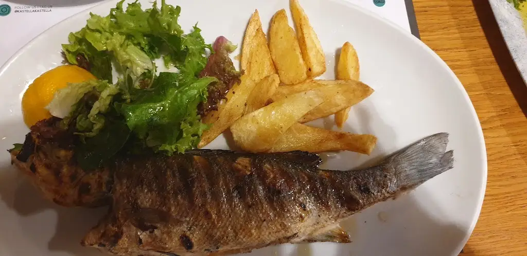 Menü_Kastella Seafood Restaurant_Irákleio_Bild_8