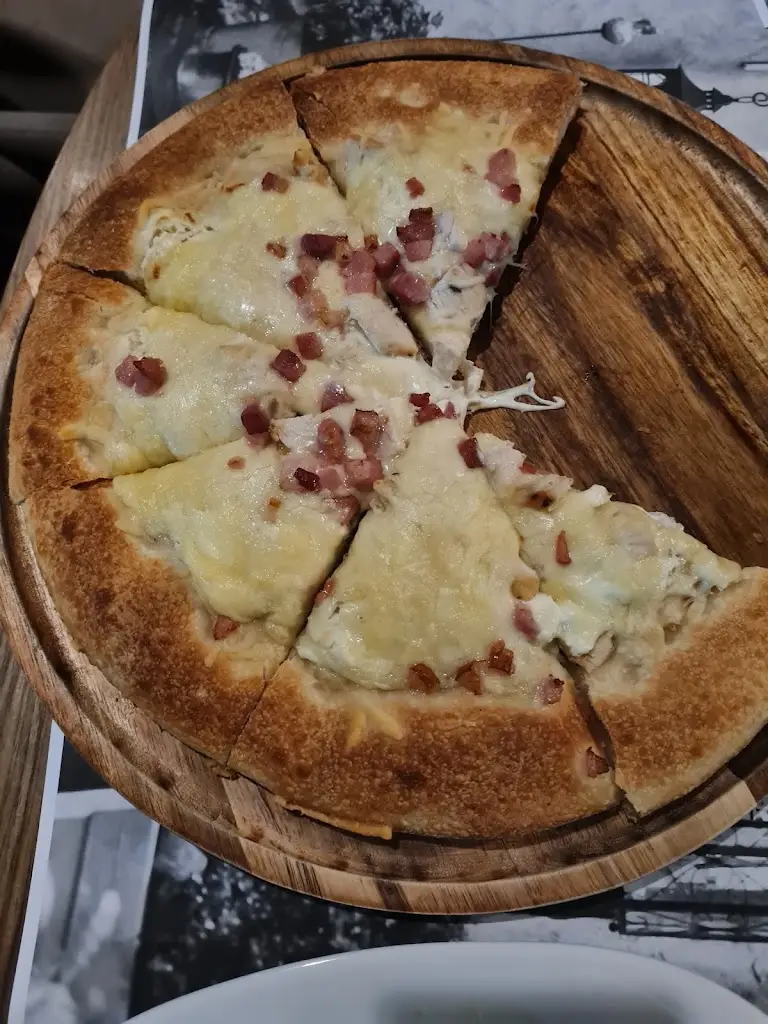 Rhina Rhin_Gusto bistro Orestiada_Orestiáda_review